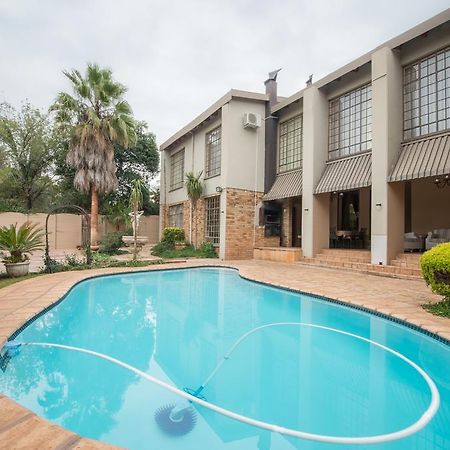 Sunset Manor Guest House Potchefstroom Εξωτερικό φωτογραφία
