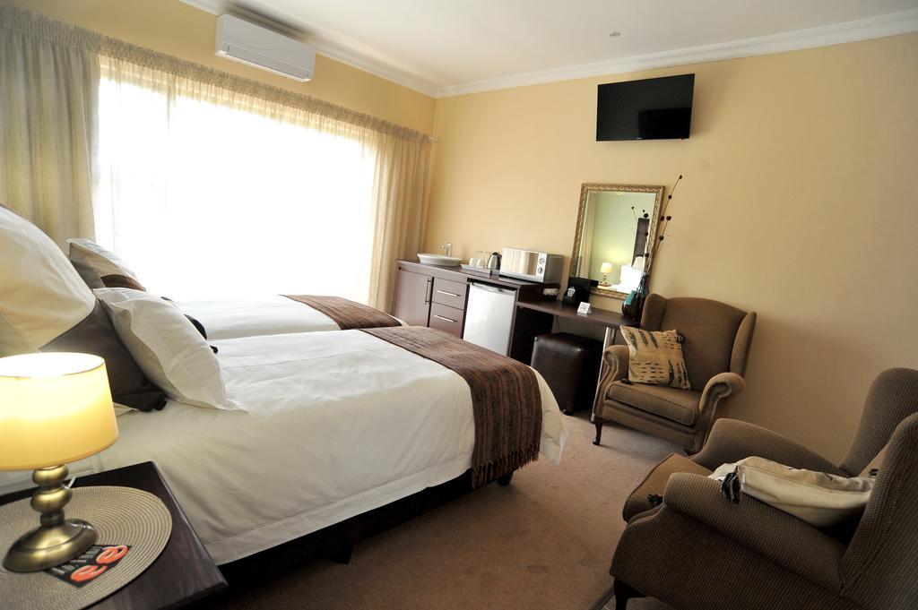 Sunset Manor Guest House Potchefstroom Εξωτερικό φωτογραφία