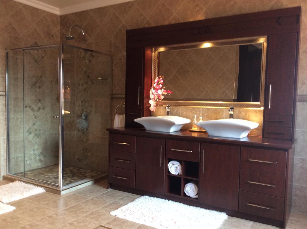 Sunset Manor Guest House Potchefstroom Εξωτερικό φωτογραφία