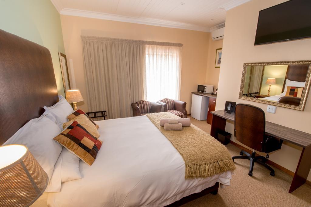 Sunset Manor Guest House Potchefstroom Εξωτερικό φωτογραφία