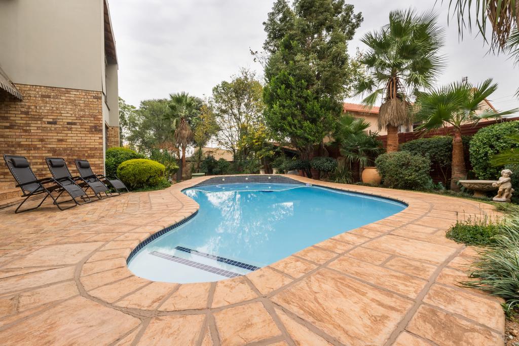 Sunset Manor Guest House Potchefstroom Εξωτερικό φωτογραφία