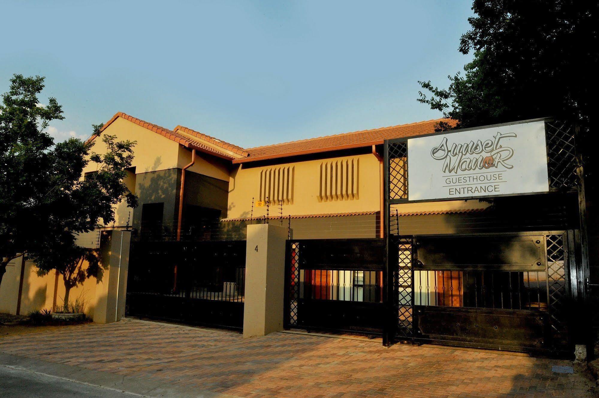 Sunset Manor Guest House Potchefstroom Εξωτερικό φωτογραφία