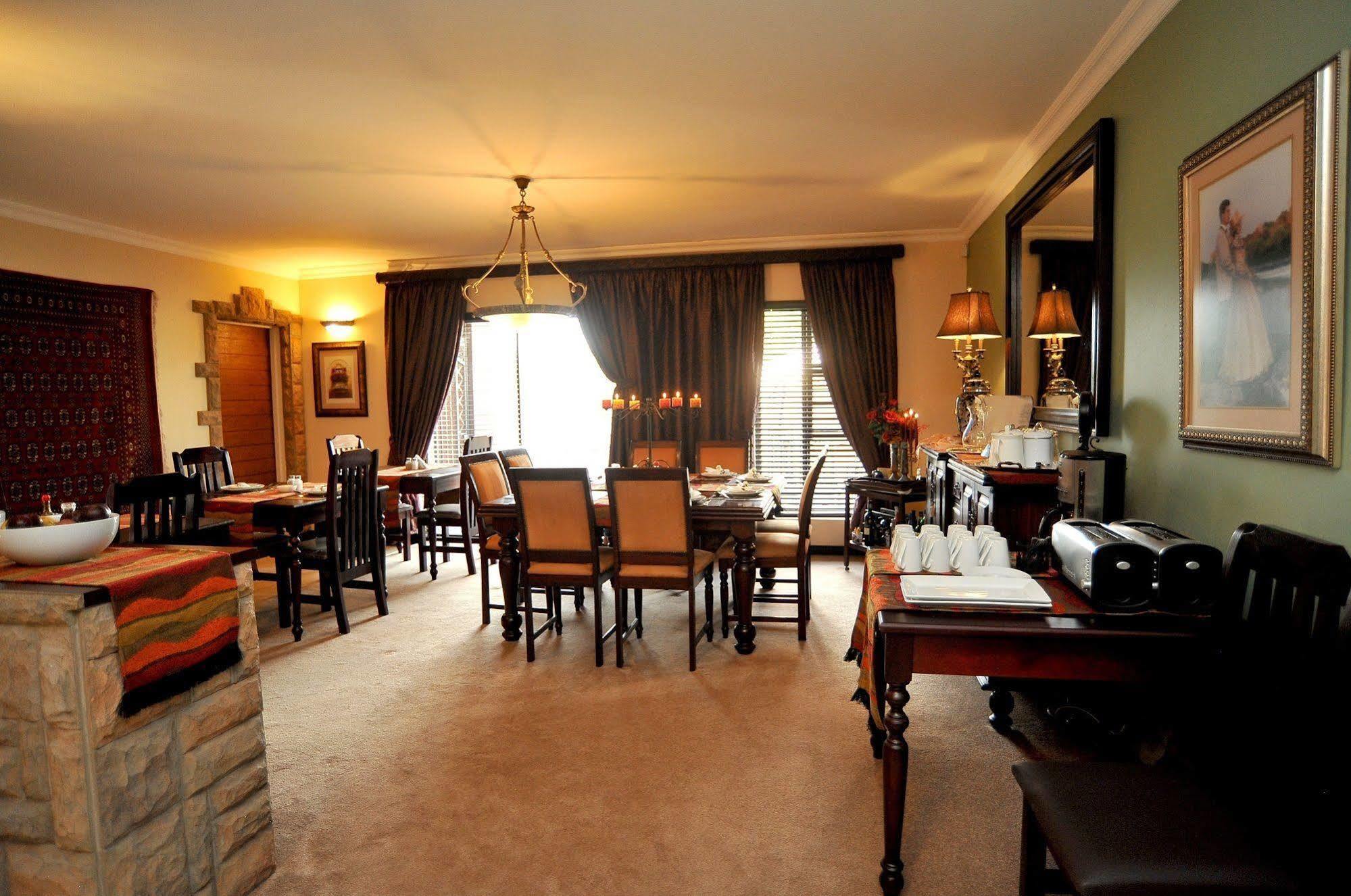 Sunset Manor Guest House Potchefstroom Εξωτερικό φωτογραφία